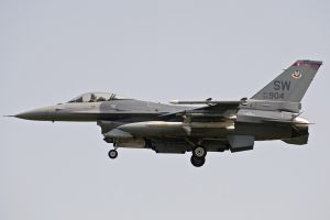 aviano may 08  2011 vegas06 f 16cm 92 3904 77thfs 20thfw  shaw afb  south carolina rtb